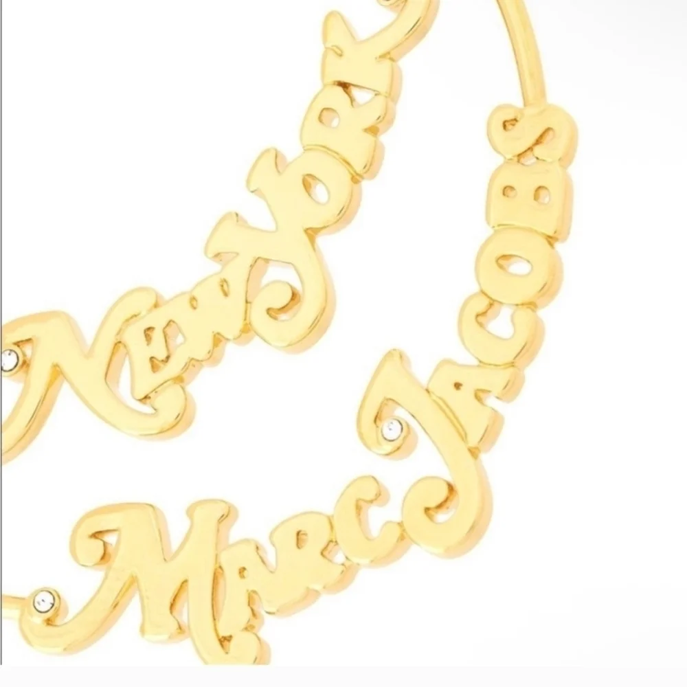 Marc Jacobs New York Gold Logo Hoop Earrings NWT - Picture 4 of 11